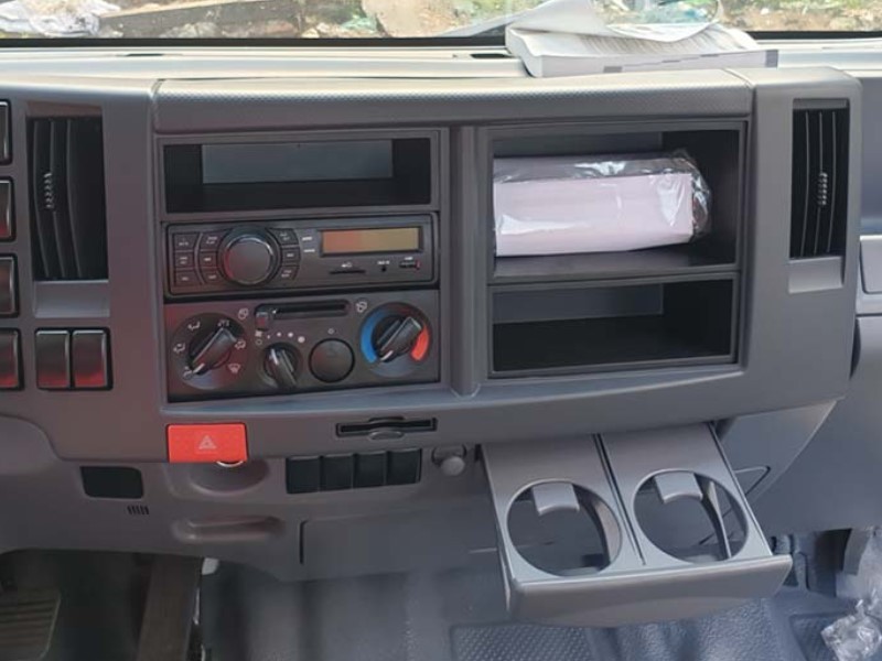 bang-dieu-khien-xe-dong-lanh-isuzu-qkr77fe4-2-tan