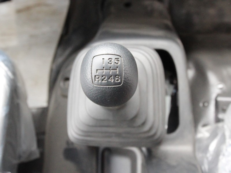 can-gat-so-xe-cho-rac-thung-roi-hooklift-hino-fg-10-khoi