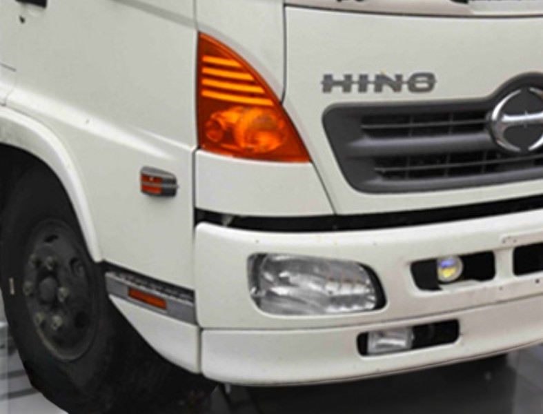 den-xe-dong-lanh-hino-fc9jjta-6-3-tan
