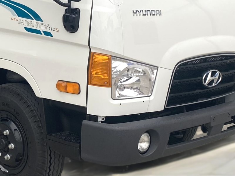 den-xe-dong-lanh-hyundai-new-mighty-110s-6-5-tan