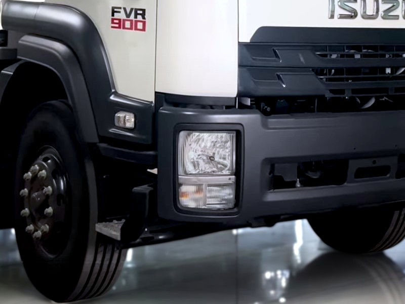 den-xe-dong-lanh-isuzu-fvr34se4-6-8-tan