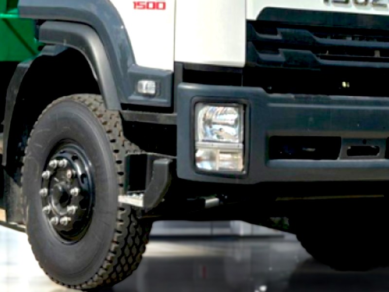 den-xe-ep-rac-isuzu-fvz34qe4-10-8-tan-17-khoi