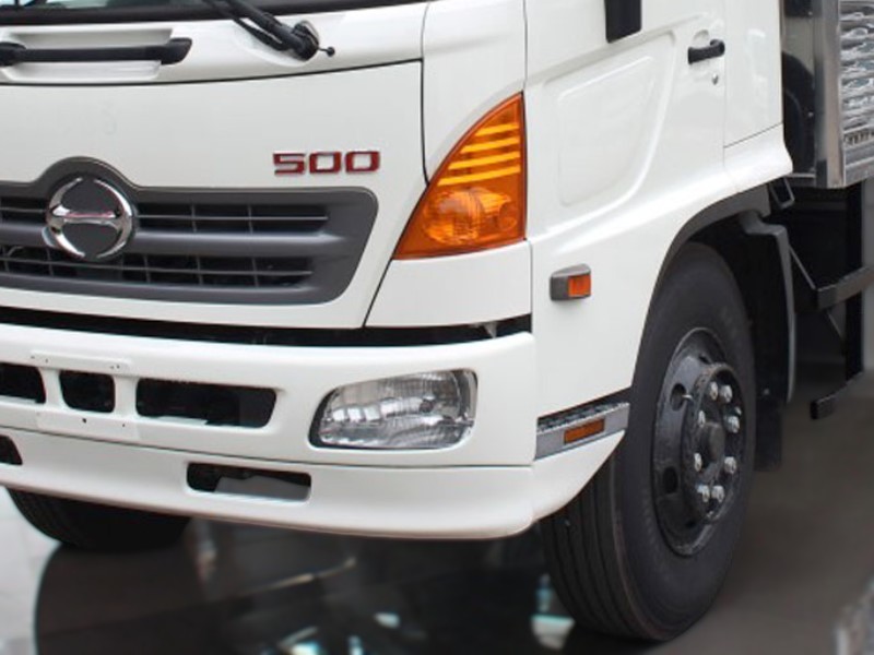 den-xe-tai-hino-fc9jltc-6-tan-thung-dong-lanh