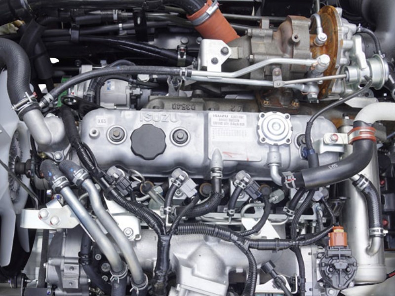 dong-co-xe-dong-lanh-isuzu-qkr77fe4-1-5-tan