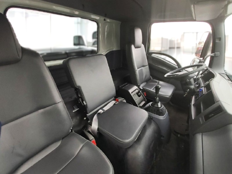 ghe-xe-ep-rac-isuzu-fvz34qe4-10-8-tan-17-khoi