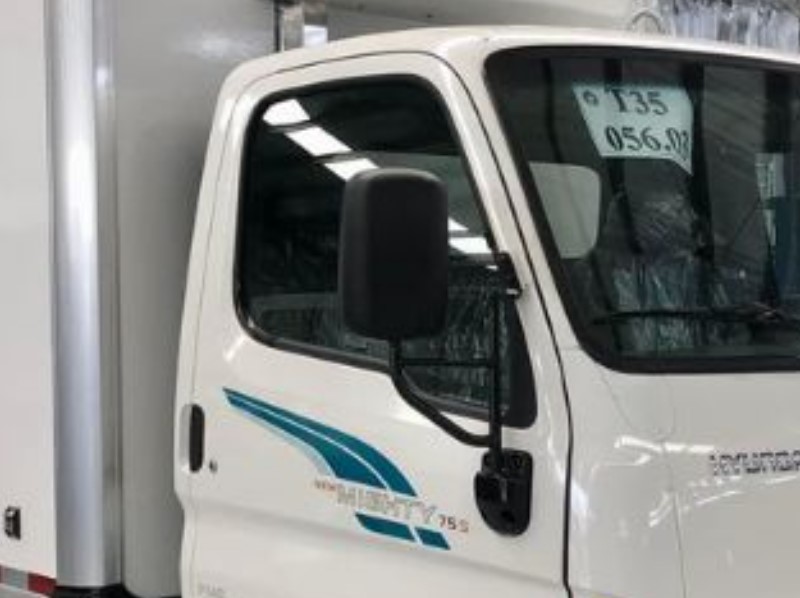 guong-chieu-hau-xe-dong-lanh-hyundai-new-mighty-75s-3-9-tan