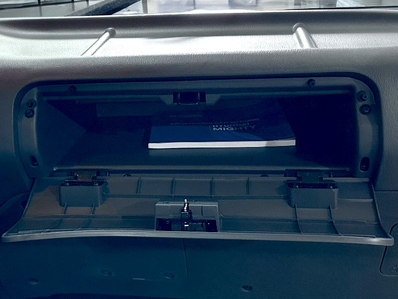 hoc-de-do-xe-dong-lanh-hyundai-new-mighty-110sl-6-2-tan