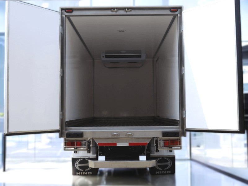 long-thung-xe-dong-lanh-hino-xzu650l-1-5-tan