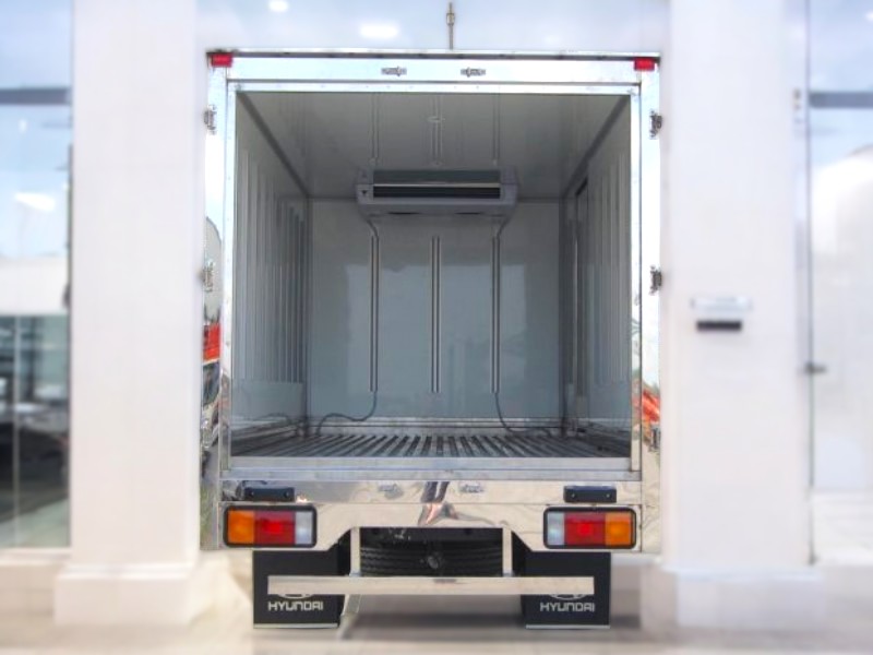 long-thung-xe-dong-lanh-hyundai-new-mighty-75s-3-9-tan