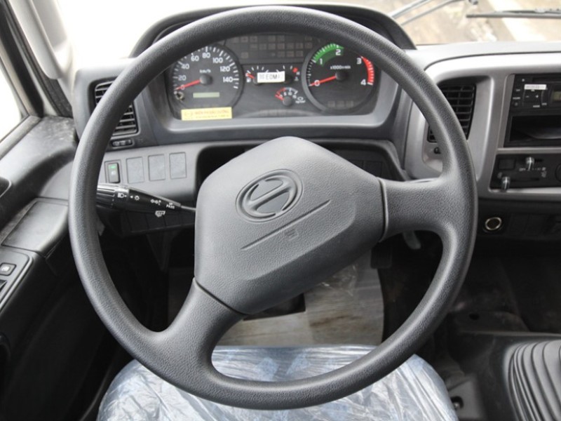 vo-lang-xe-tai-cho-gia-suc-hino-fc9jltc-5-7-tan