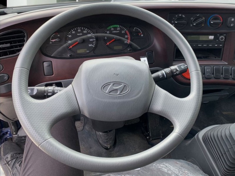 vo-lang-xe-tai-cho-gia-suc-hyundai-mighty-hd110xl-6-tan