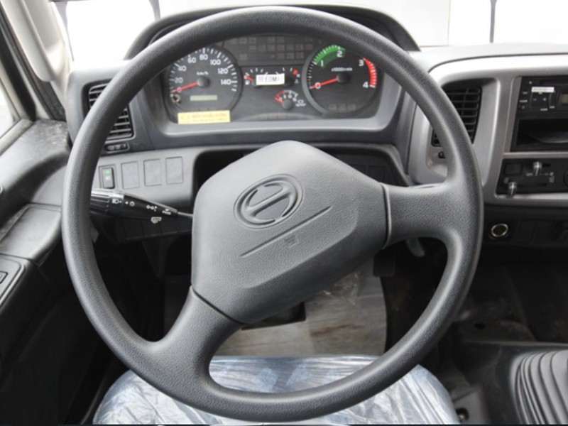 vo-lang-xe-tai-hino-fg8jt7a-6-8-tan-thung-cho-gia-suc