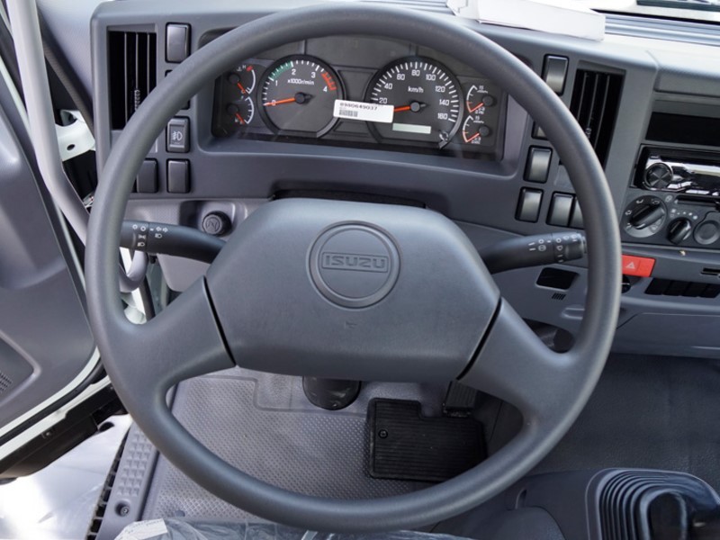 vo-lang-xe-tai-isuzu-fvr34qe4-7-5-tan-thung-cho-gia-suc