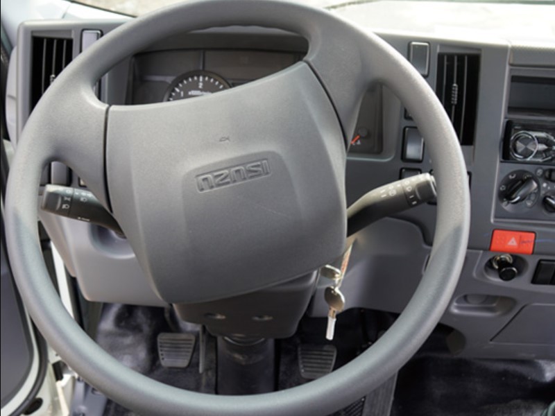 vo-lang-xe-tai-isuzu-nqr75me4-5-tan-thung-lung