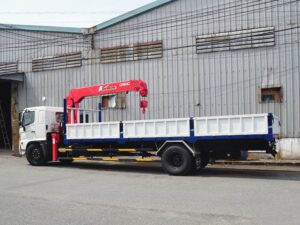 Alternative view of XE CẨU HINO FG8JPSL 6.5 TẤN GẮN CẨU UNIC URV555