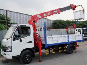 XE CẨU HINO XZU720L 2.9 TẤN GẮN CẨU UNIC URV344