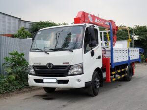 XE CẨU HINO XZU720L 2 TẤN GẮN CẨU UNIC URV345