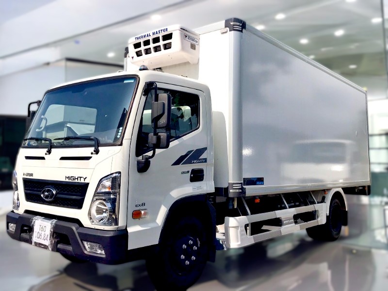 XE ĐÔNG LẠNH HYUNDAI MIGHTY EX8L 6.6 TẤN