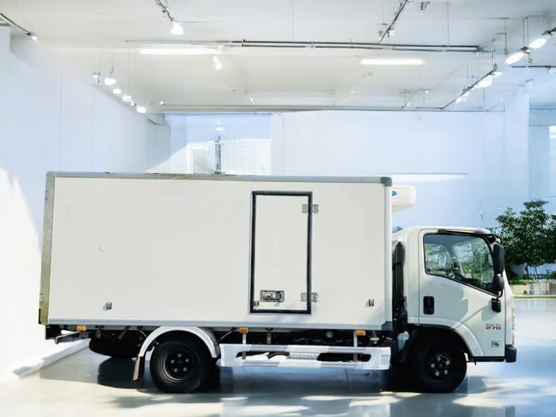 XE ĐÔNG LẠNH ISUZU QKR77HE4 2.5 TẤN - Ảnh 7
