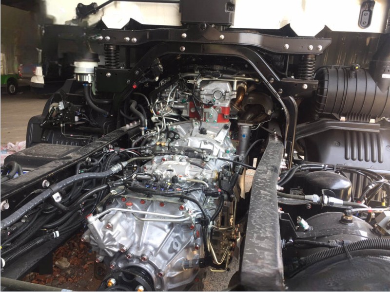 xe-tai-hino-1-2-tan-xzu650-gan-cau-unic-2-tan-3-khuc-urv233-dong-co
