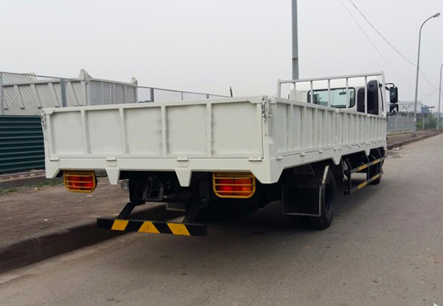 XE TẢI HINO FC9JJTC 6 TẤN THÙNG LỬNG - Ảnh 5