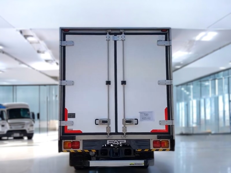 XE TẢI HINO FC9JLTC 6 TẤN THÙNG ĐÔNG LẠNH - Ảnh 6