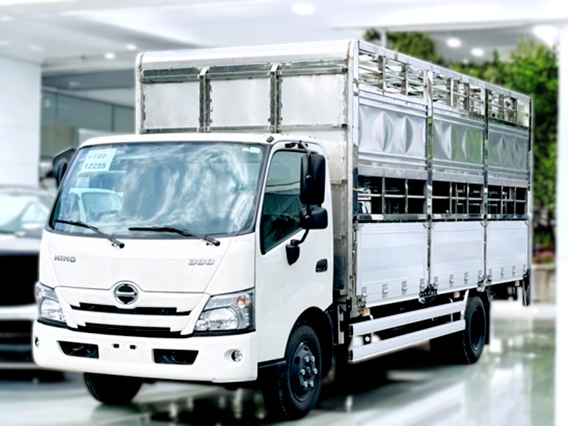 XE TẢI HINO XZU720L 3 TẤN CHỞ HEO - Ảnh 3