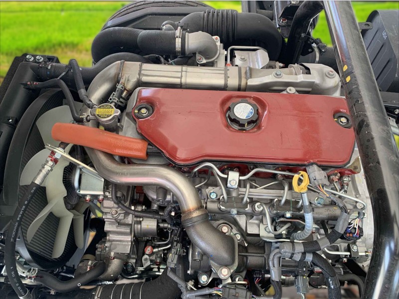 xe-tai-hino-xzu730l-3-5-tan-thung-cho-vit-ga-dong-co