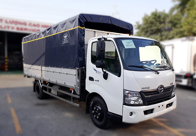 XE TẢI HINO XZU730L 5 TẤN THÙNG MUI BẠT - Ảnh 2