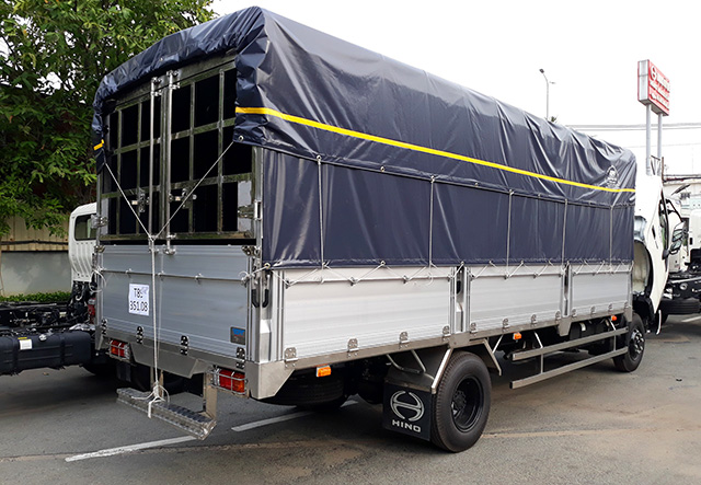 XE TẢI HINO XZU730L 5 TẤN THÙNG MUI BẠT - Ảnh 5