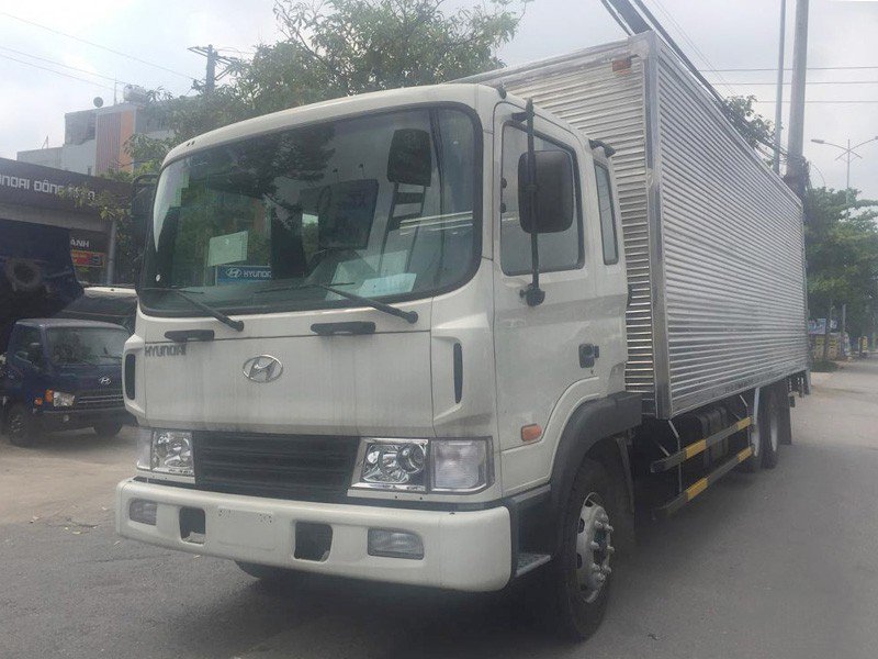 XE TẢI HYUNDAI HD240 15 TẤN THÙNG KÍN - Ảnh 2