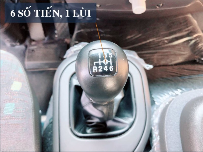 xe-tai-hyundai-hd240-15-tan-thung-kin-can-gat-so