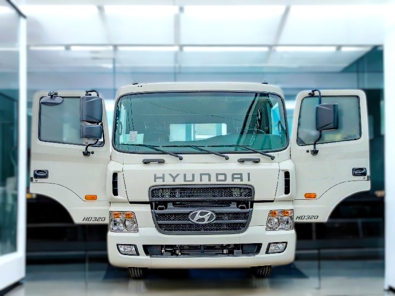 XE TẢI HYUNDAI HD320 4 CHÂN CHỞ GIA SÚC 15 TẤN - Ảnh 3