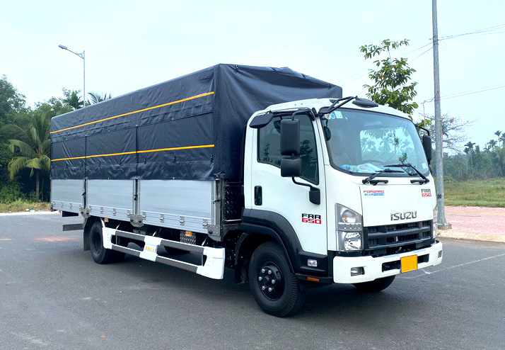 XE TẢI ISUZU FRR90NE4 6 TẤN THÙNG MUI BẠT - Ảnh 2