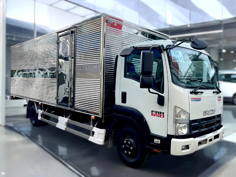 XE TẢI ISUZU FRR90LE4 6.5 TẤN THÙNG KÍN - Ảnh 3
