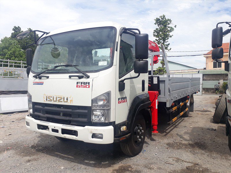 XE TẢI ISUZU FRR90N 4.2 TẤN GẮN CẨU UNIC 3 TẤN 6 KHÚC