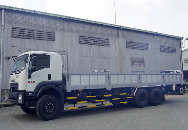 XE TẢI ISUZU FVM34TE4 15 TẤN THÙNG LỬNG - Ảnh 5