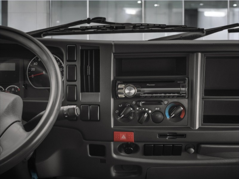xe-tai-isuzu-fvm34te4-15-tan-thung-mui-batbang-dieu-khienjpg