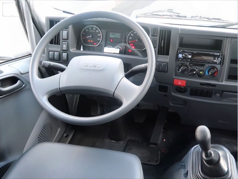 xe-tai-isuzu-fvm34we4-13-tan-3-chan-cho-gia-cam-vo-lang