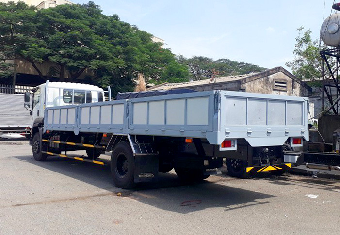 XE TẢI ISUZU FVR34UE4 7.5 TẤN THÙNG LỬNG - Ảnh 5