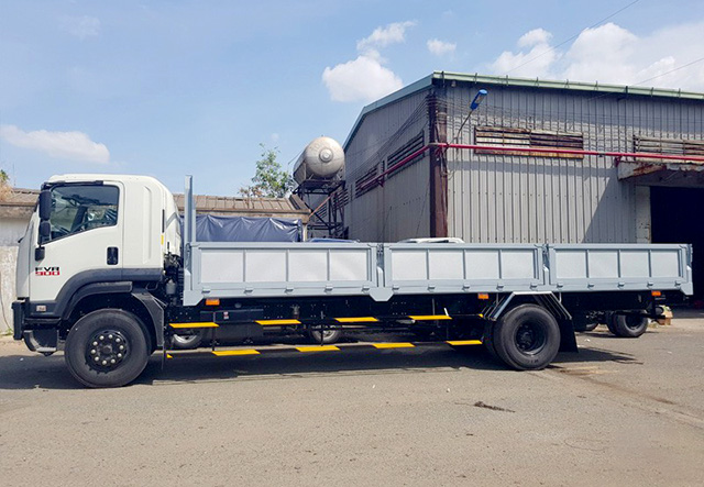 XE TẢI ISUZU FVR34UE4 7.5 TẤN THÙNG LỬNG - Ảnh 4