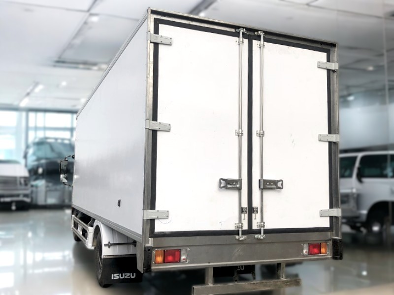 XE TẢI ISUZU NMR85HE4 1.9 TẤN THÙNG BẢO ÔN - Ảnh 5