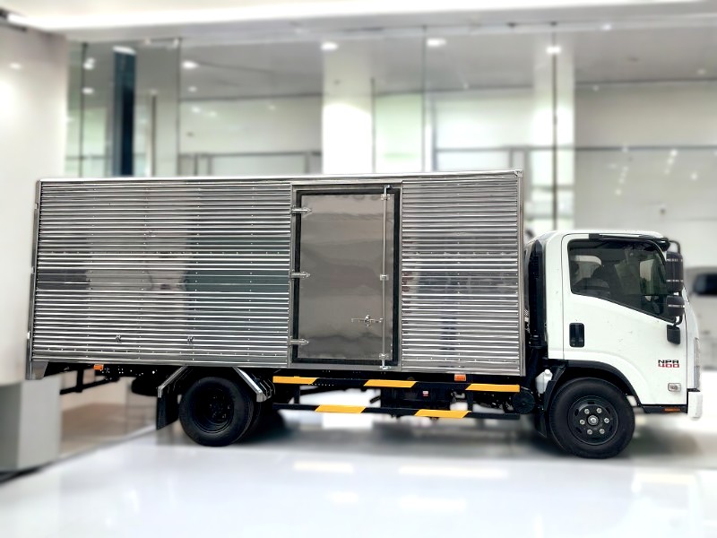 XE TẢI ISUZU NPR85KE4 3.5 TẤN THÙNG KÍN - Ảnh 7