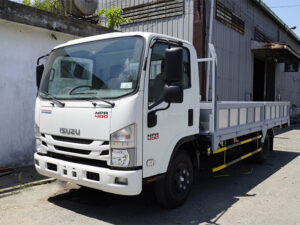 Alternative view of XE TẢI ISUZU NQR75LE4 5.5 TẤN THÙNG LỬNG