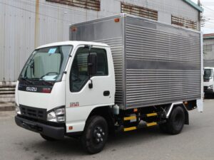XE TẢI ISUZU QKR77FE4 2.2 TẤN THÙNG KÍN BỬNG NÂNG