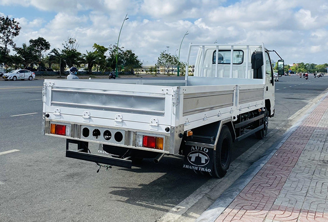 XE TẢI ISUZU QKR77HE4 1.9 TẤN THÙNG LỬNG - Ảnh 4