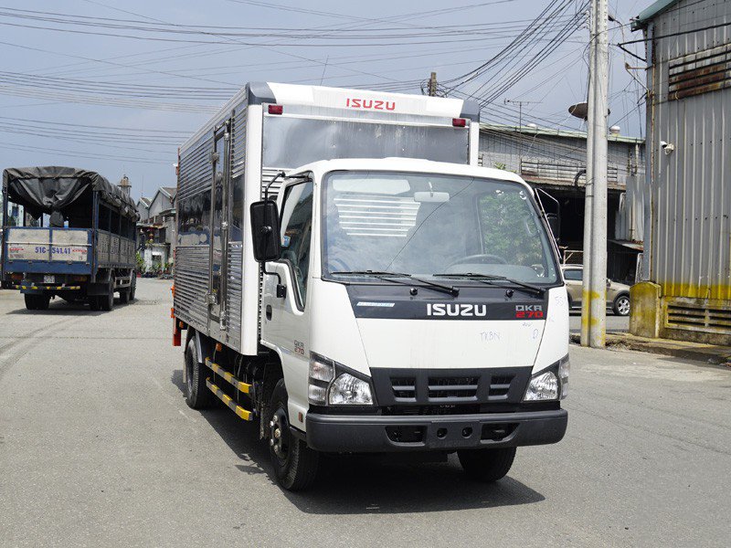 XE TẢI ISUZU QKR77HE4 1.9 TẤN THÙNG KÍN BỬNG NÂNG - Ảnh 2