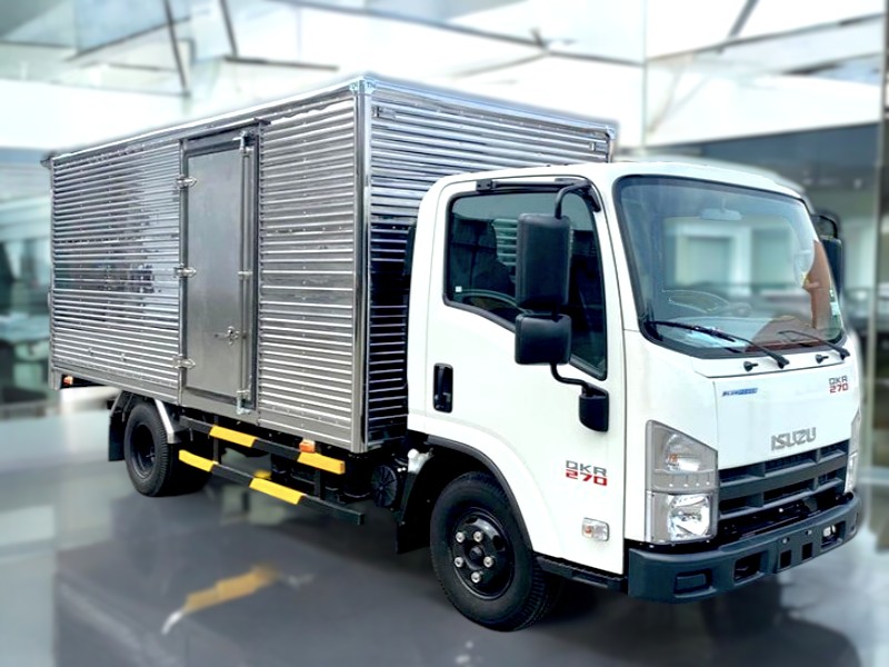 XE TẢI ISUZU QKR77HE4 2.4 TẤN THÙNG KÍN - Ảnh 4