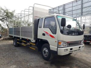 XE TẢI JAC HFC 1083K1 6 TẤN THÙNG KÍN