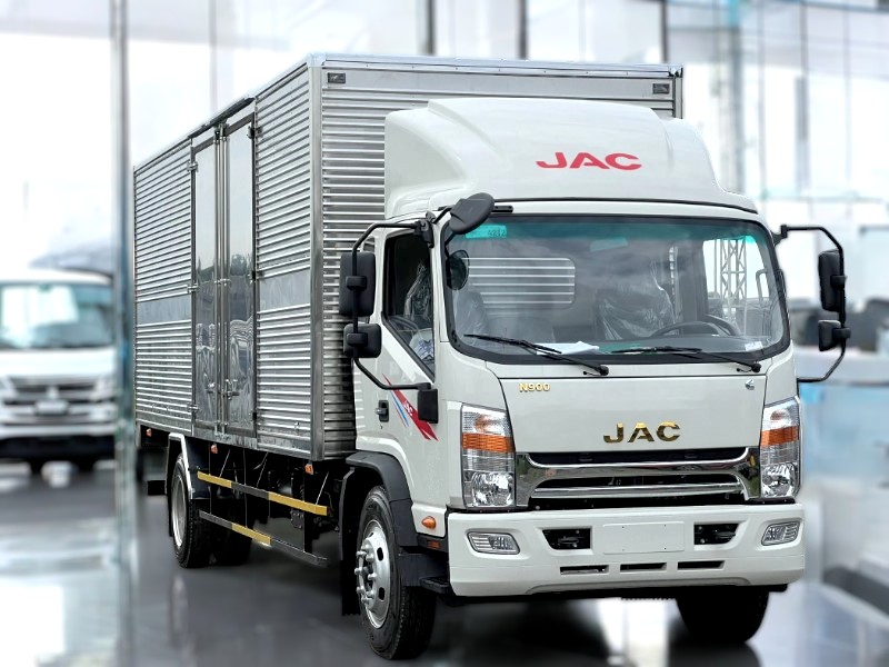 XE TẢI JAC N900 PLUS 9.1 TẤN THÙNG KÍN ĐỘNG CƠ CUMMINS - Ảnh 4
